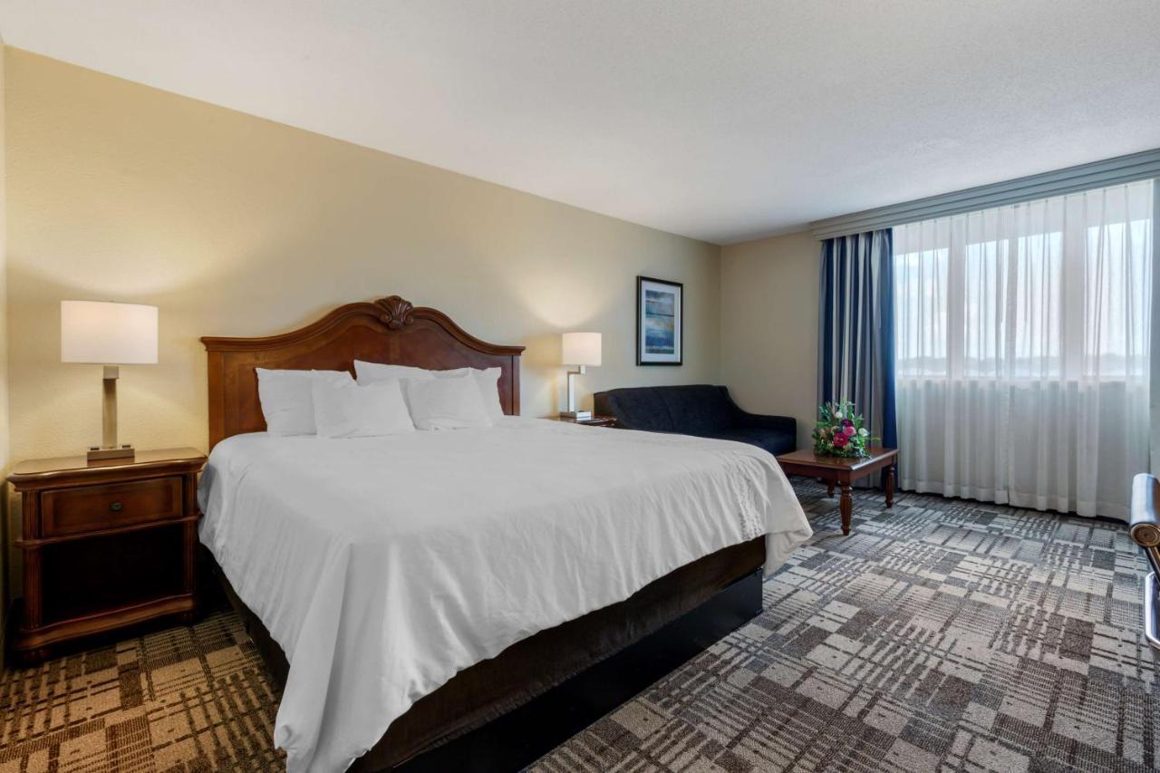Best Western Plus Dubuque Hotel And Conference Center Ngoại thất bức ảnh