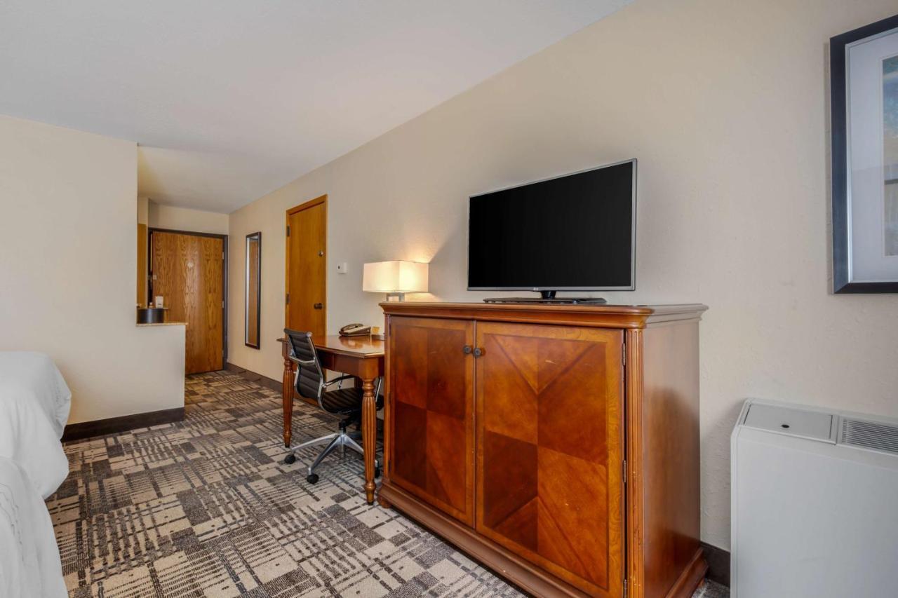 Best Western Plus Dubuque Hotel And Conference Center Ngoại thất bức ảnh