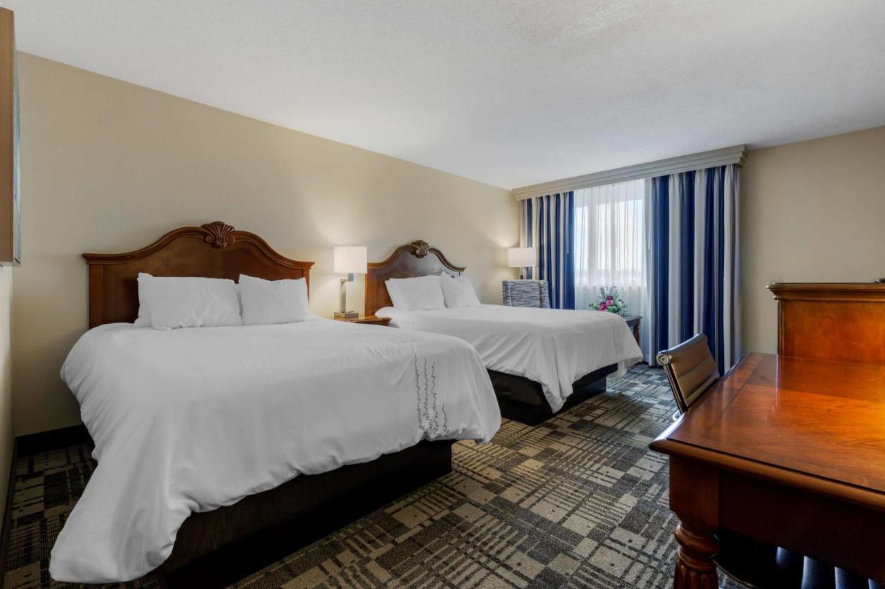 Best Western Plus Dubuque Hotel And Conference Center Ngoại thất bức ảnh