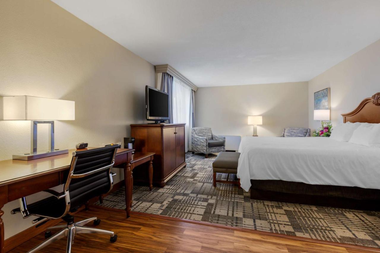 Best Western Plus Dubuque Hotel And Conference Center Ngoại thất bức ảnh